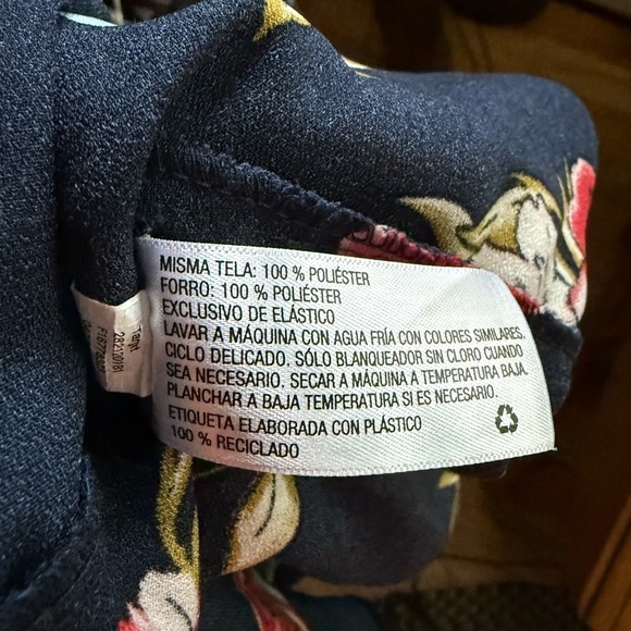 Xhilaration Navy Floral Sundress Spaghetti Strap Short Ruched Back Size M - Picture 6 of 6